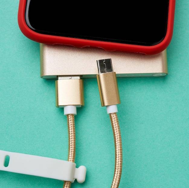 Jaka ładowarka do iPhone 14 Plus sprawdzi się na co dzień?