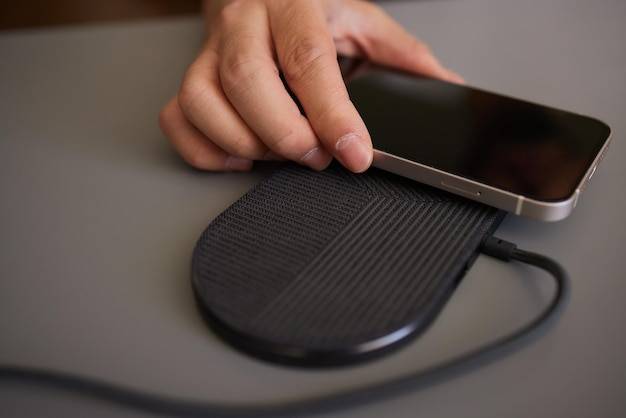 Jakie telefony można ładować ładowarką indukcyjną?