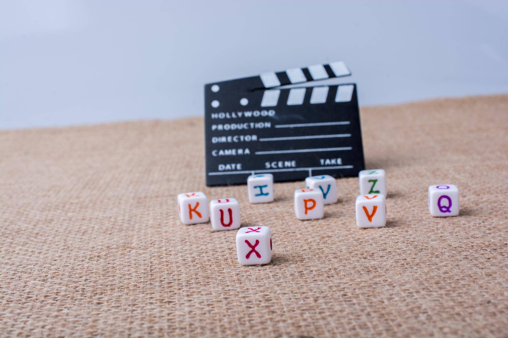 Jak dodać własne napisy do filmu w domowych warunkach?