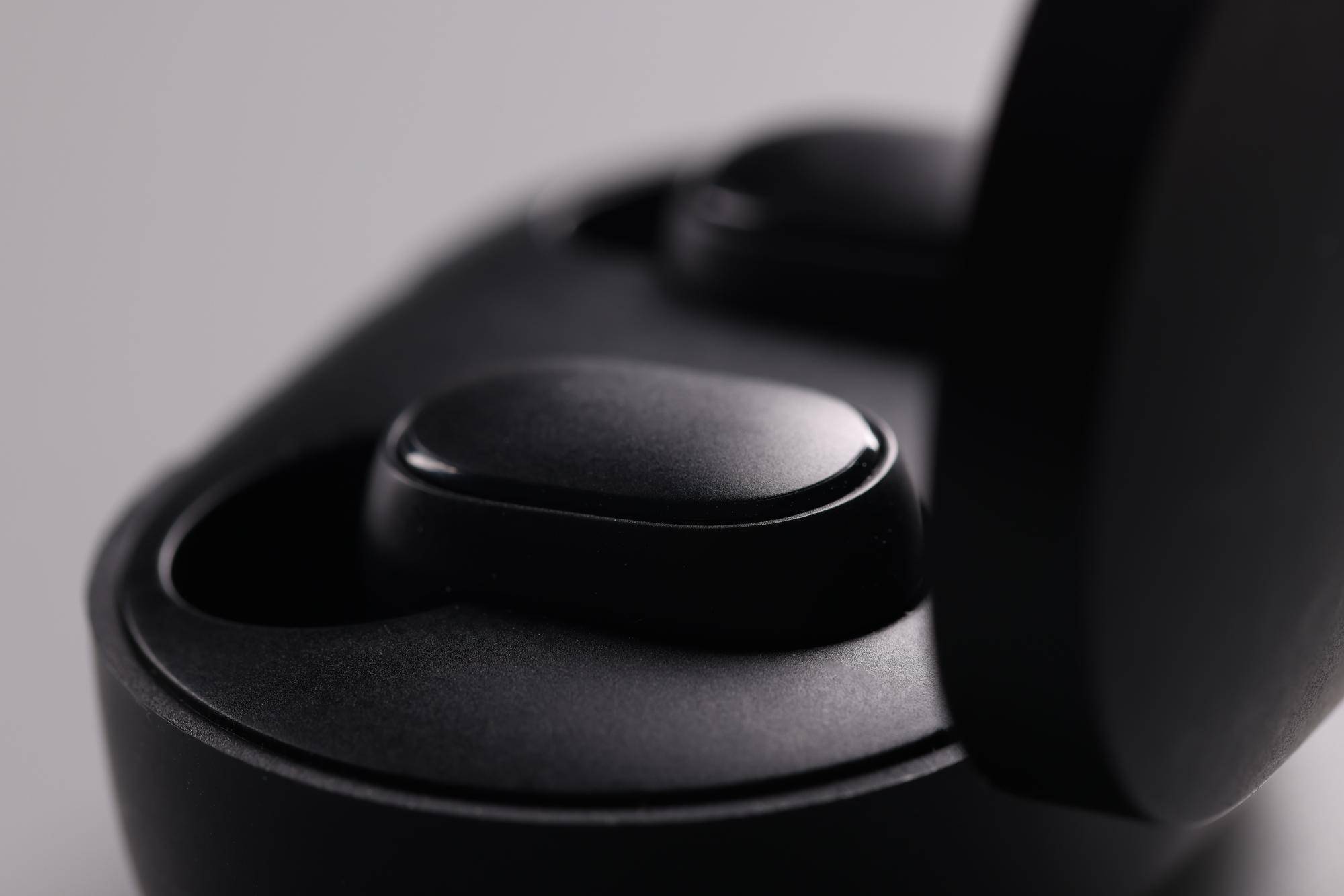 Ile ładują się słuchawki bezprzewodowe Xiaomi i co wpływa na czas ładowania?