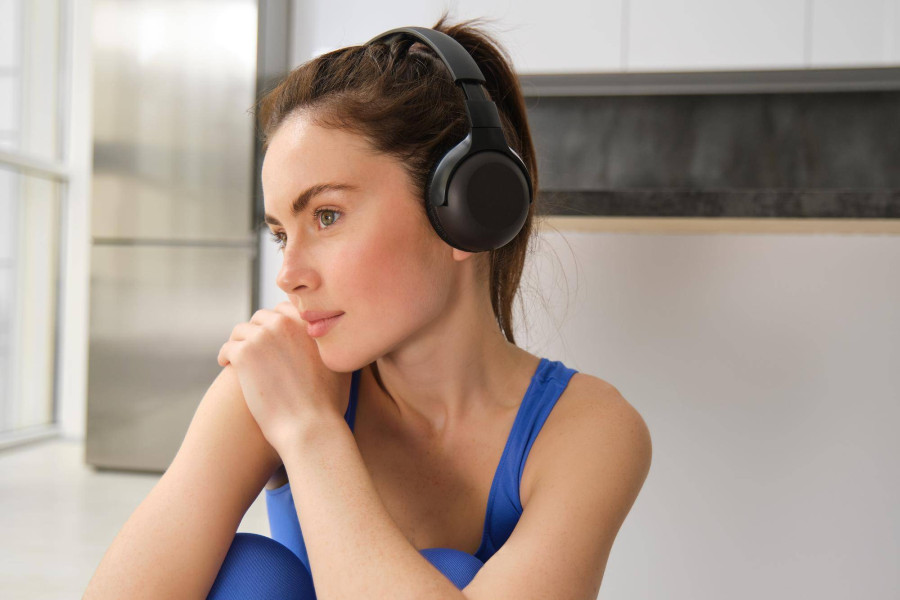 Jak prawidłowo ładować słuchawki JBL T450BT?