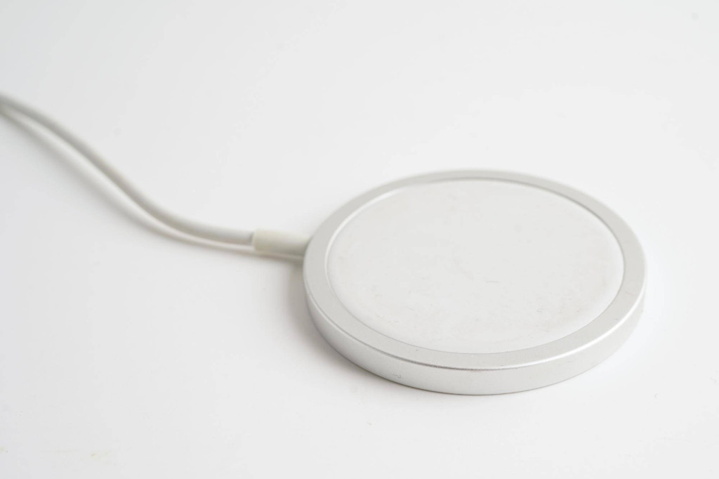 Magsafe iPhone co to jest i jak działa ta technologia?