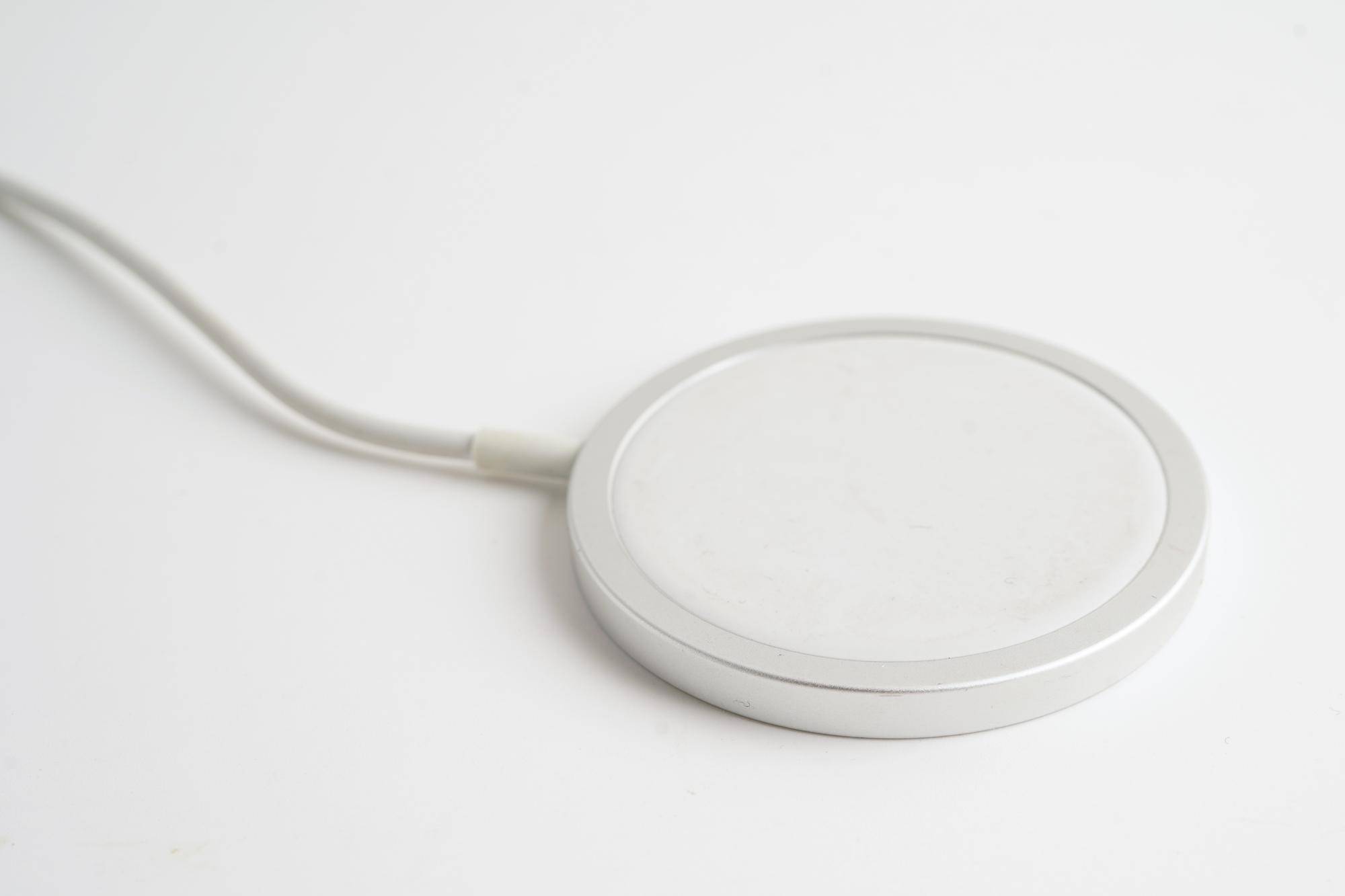 Magsafe iPhone co to jest i jak działa ta technologia?